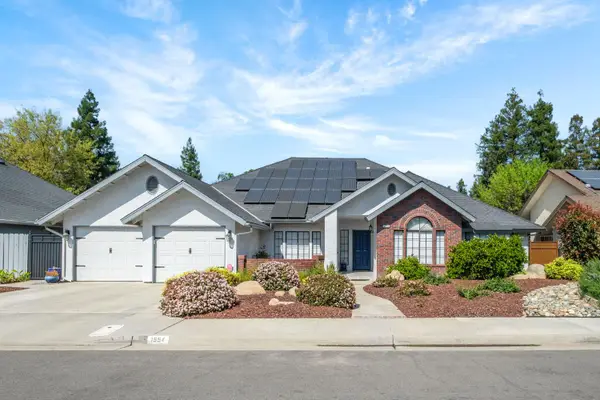 1554 E Omaha Avenue, Fresno, CA 93720