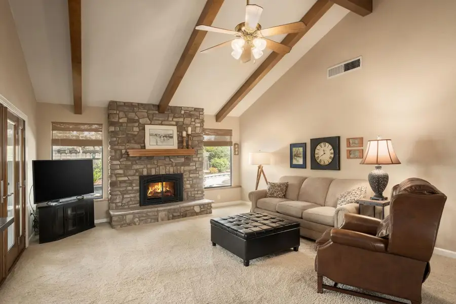 1572 E Decatur Avenue, Fresno, CA 93720 - #2