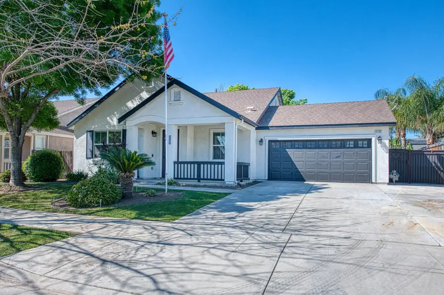 2187 N Sunny Lane, Reedley, CA 93654 - #2