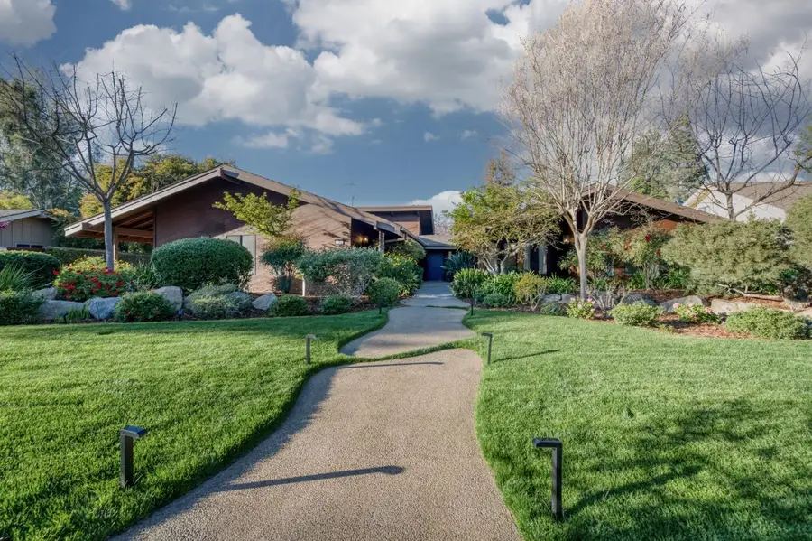 3646 W Spruce Avenue, Fresno, CA 93711 - #3