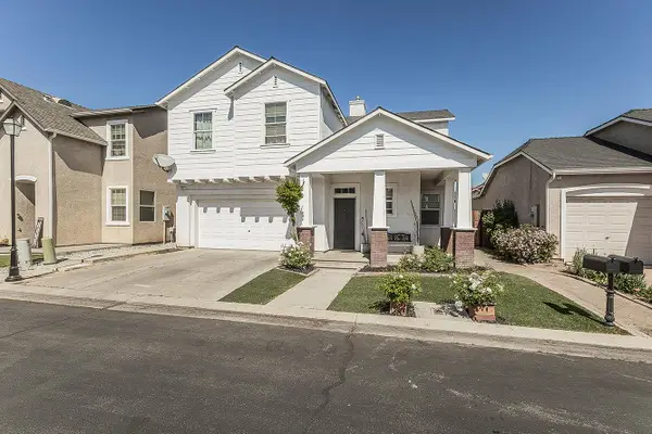 717 W Tivoli Lane, Clovis, CA 93611