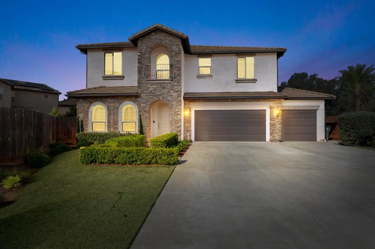 1805 E Bella Rosa Avenue, Fresno, CA 93730 - #1
