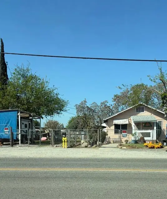 1107 N Hughes Avenue, Fresno, CA 93728 - #1