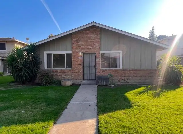 2693 W Fairmont Avenue #102, Fresno, CA 93705 - #1