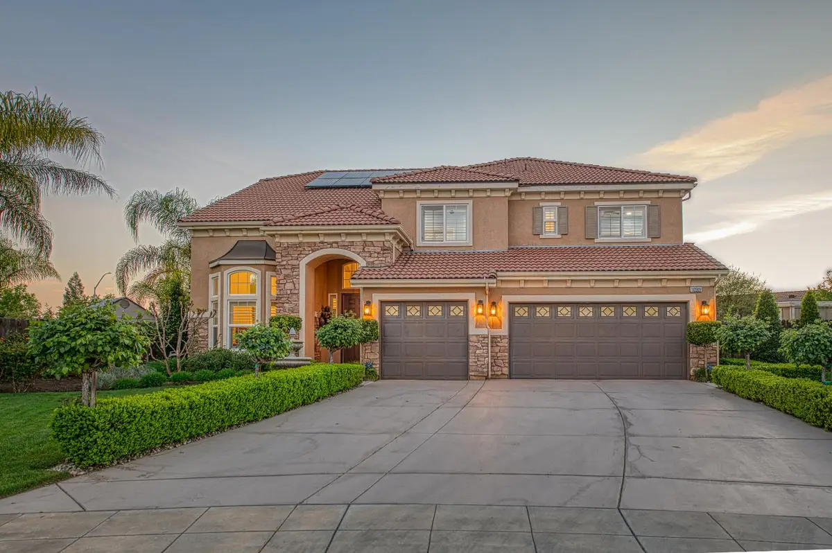 10509 N Sierra Vista Avenue, Fresno, CA 93730 - #1