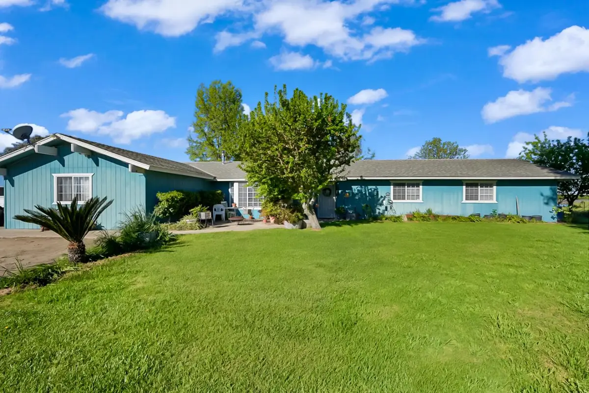 23760 Road 15, Chowchilla, CA 93610 - #1