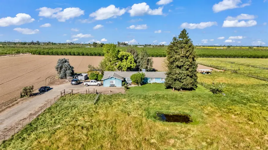 23760 Road 15, Chowchilla, CA 93610 - #2