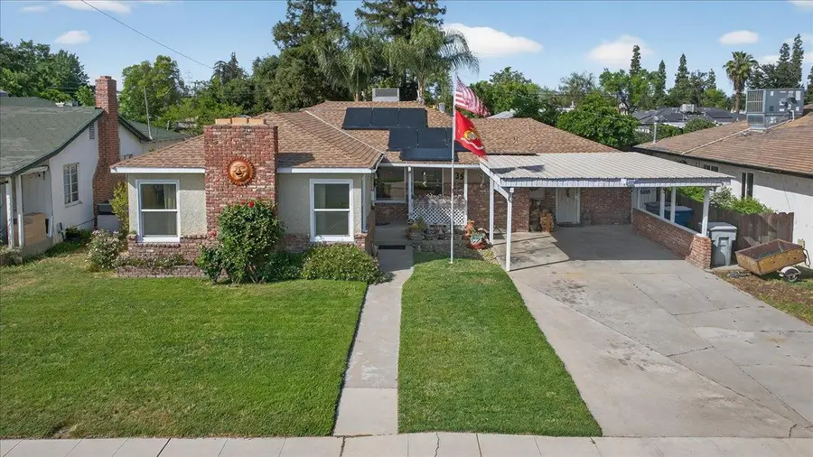 35 E Garland Avenue, Fresno, CA 93704 - #2