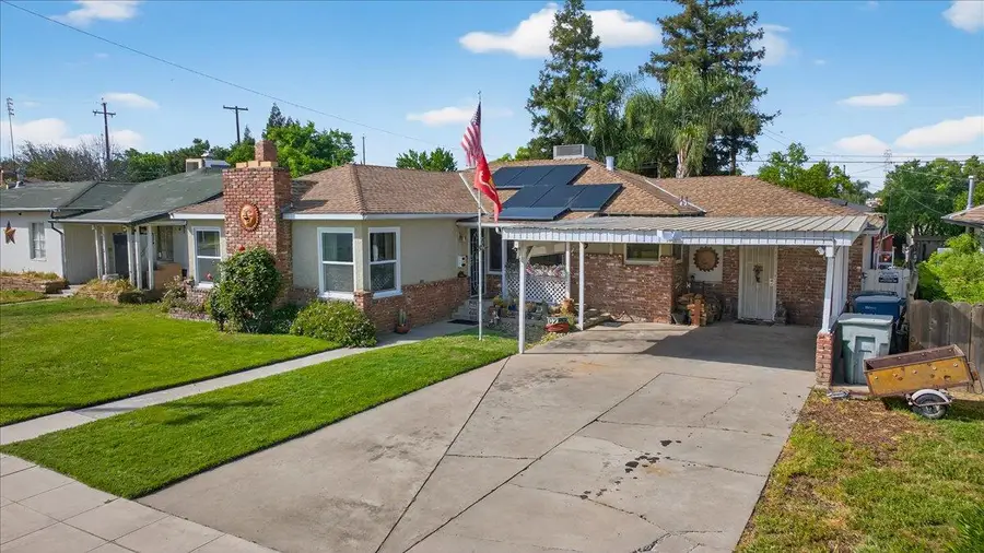 35 E Garland Avenue, Fresno, CA 93704 - #3