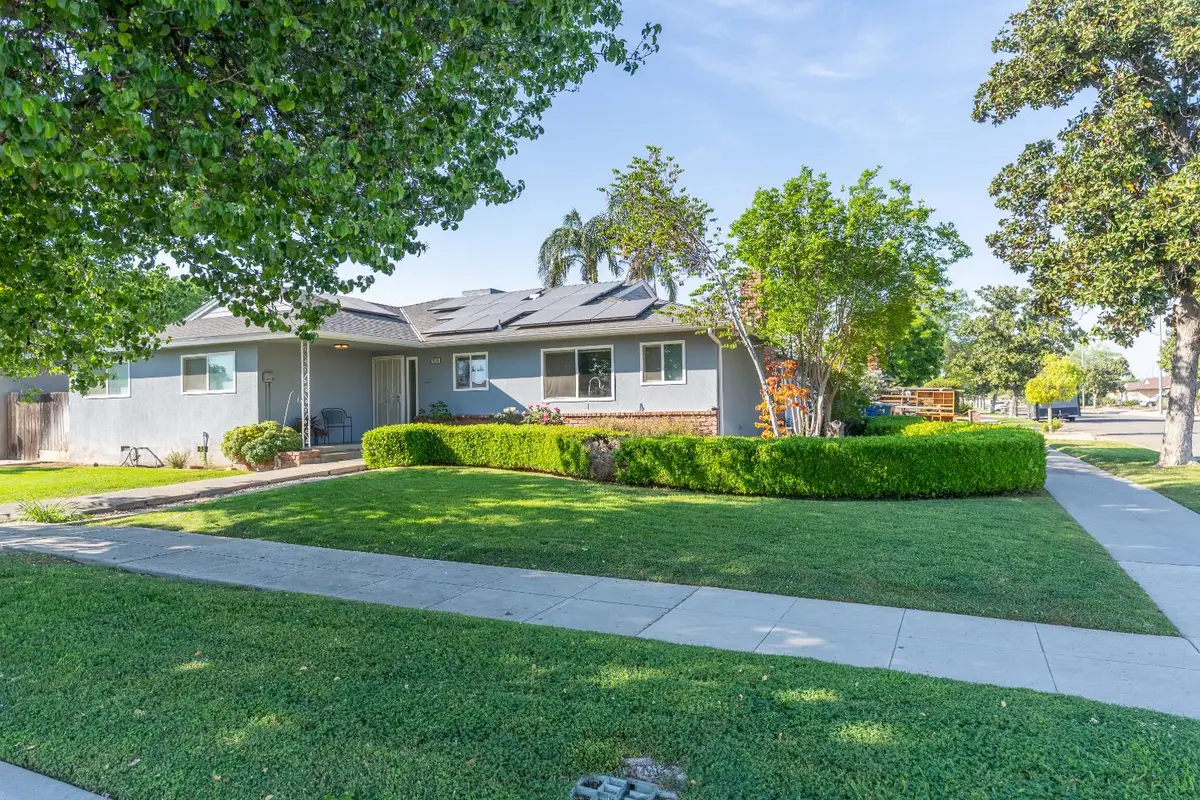 1074 E Sample Avenue, Fresno, CA 93710 - #1