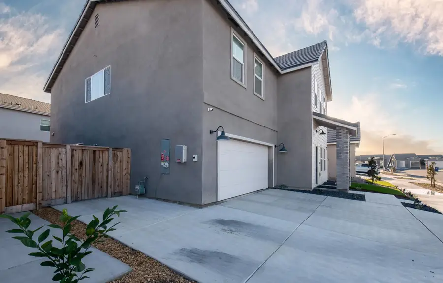 1280 Bloom Avenue, Clovis, CA 93619 - #2