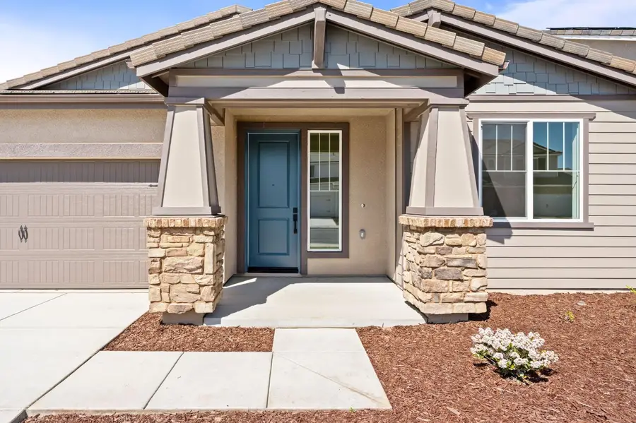 1252 Cathedral Court S, Madera, CA 93636 - #3