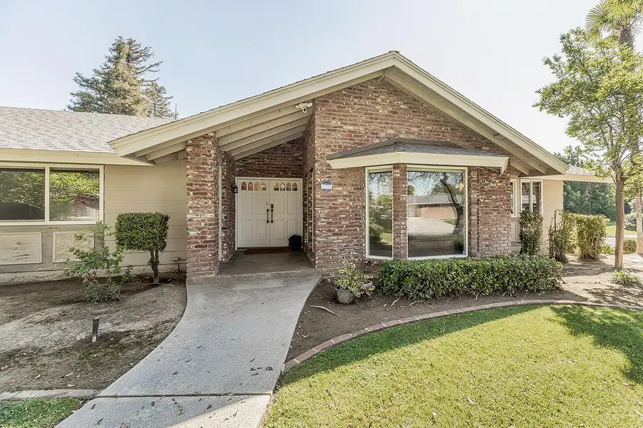 5236 N Pleasant Avenue, Fresno, CA 93711 - #2