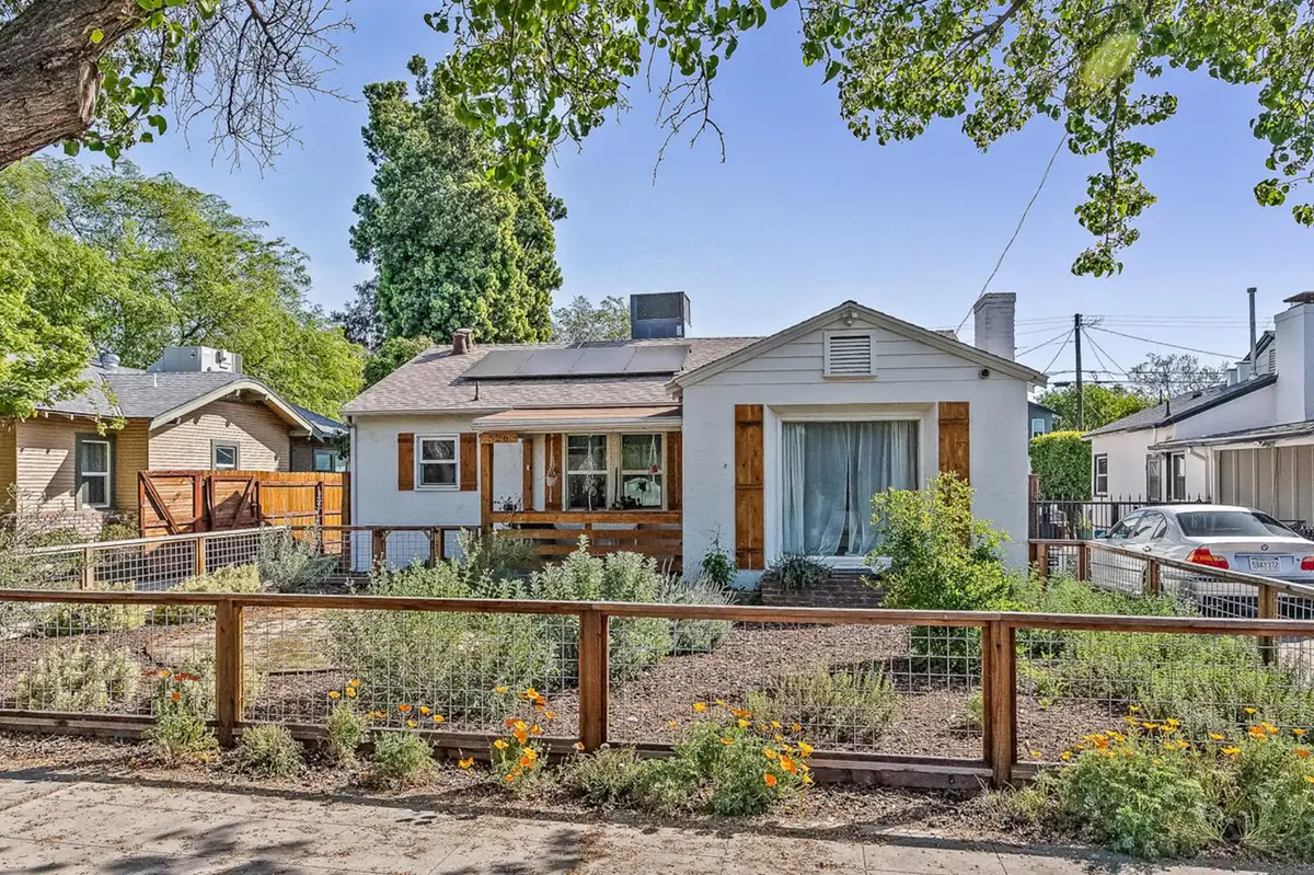 526 E Michigan Avenue, Fresno, CA 93704 - #1