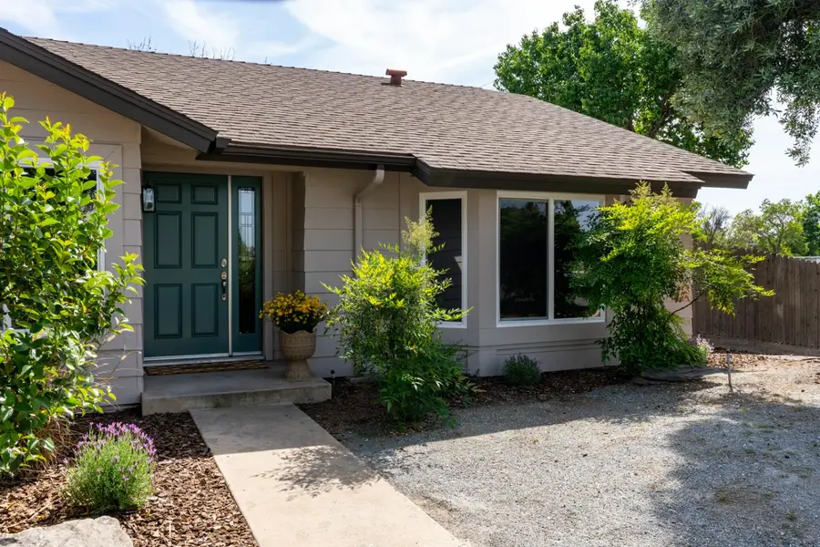 825 E Decatur Avenue, Fresno, CA 93720 - #3