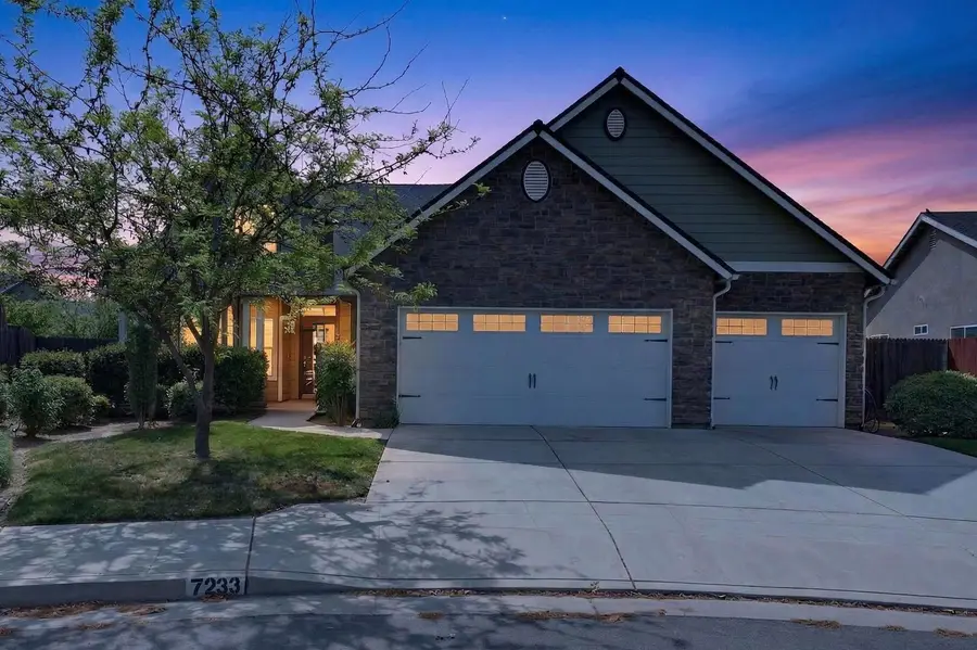 7233 W San Carlos Avenue, Fresno, CA 93723 - #2