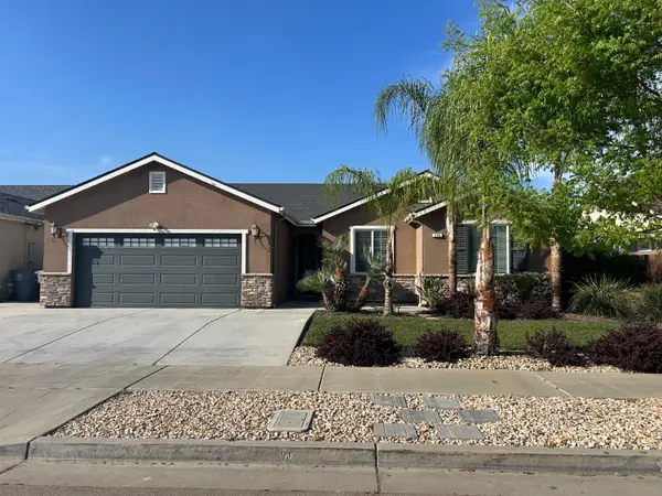 176 W Lilac Avenue, Reedley, CA 93654