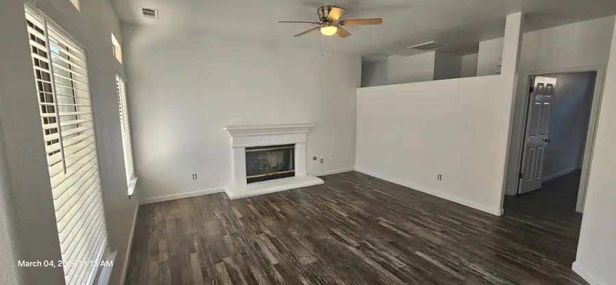 1502 Goshen Avenue, Clovis, CA 93611 - #2