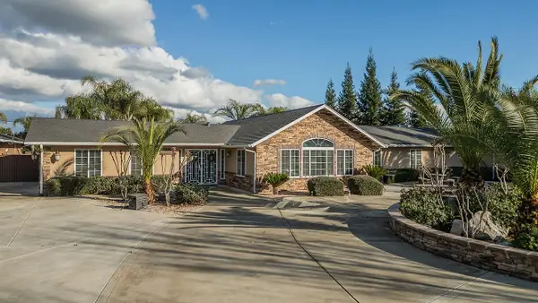7010 S Frankwood Avenue, Reedley, CA 93654