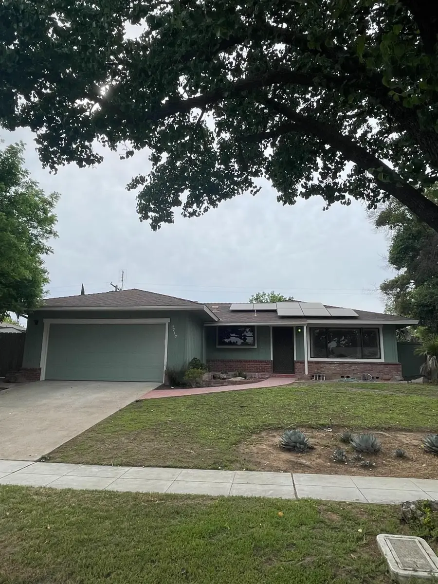 4717 N Bengston Avenue, Fresno, CA 93705 - #3