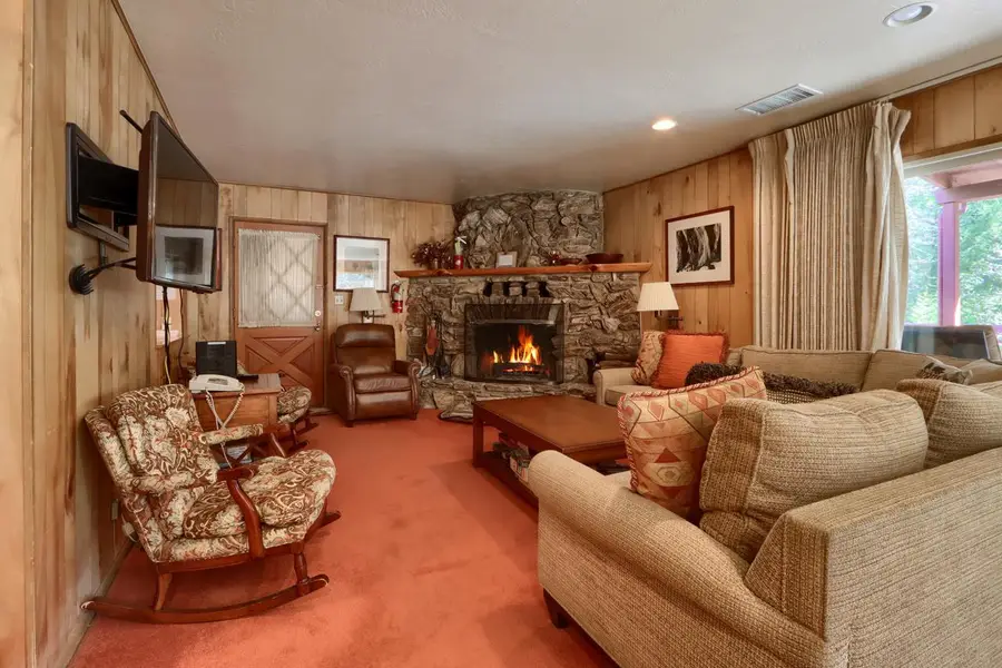 2580 River Road, Wawona, CA 95389 - #2