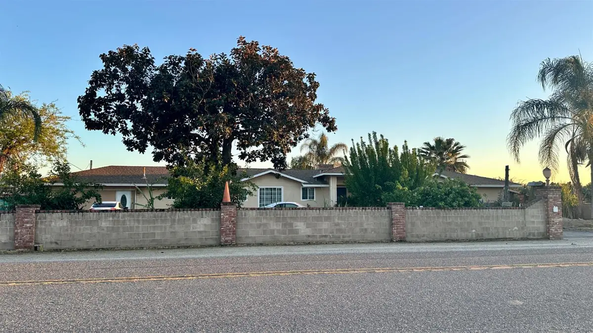 19400 Avenue 17, Madera, CA 93637 - #1