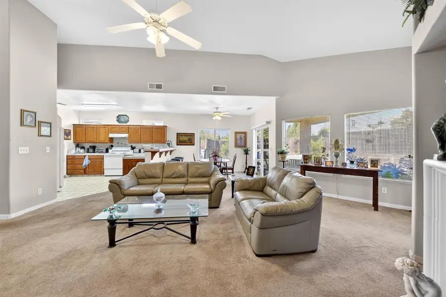 5622 N Ensanada Avenue, Fresno, CA 93723 - #3