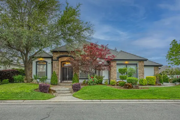 1553 E Golden Valley Way, Fresno, CA 93730