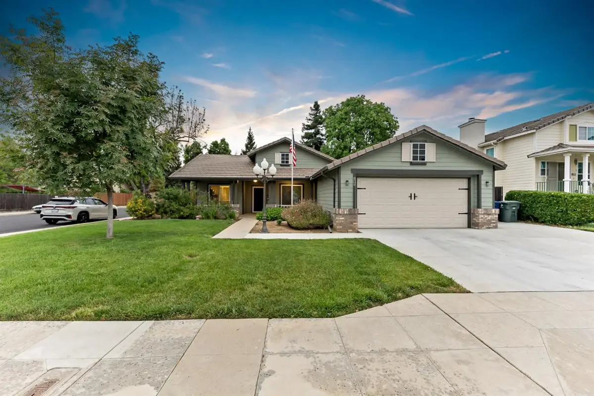 2703 Mitchell, Clovis, CA 93611 - #1