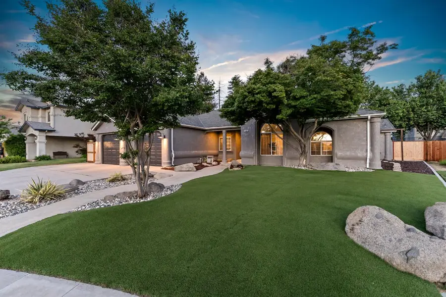 3287 Mckelvy, Clovis, CA 93611 - #2