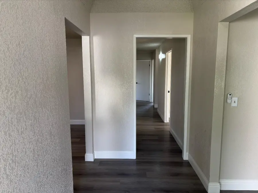 2071 Cromwell, Fresno, CA 93720 - #2