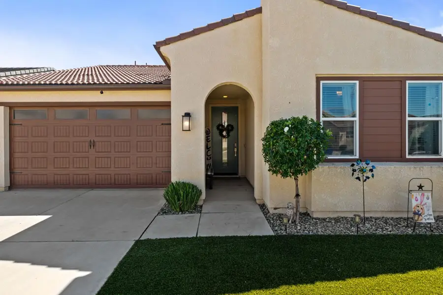 4110 Sussex Avenue, Clovis, CA 93619 - #3