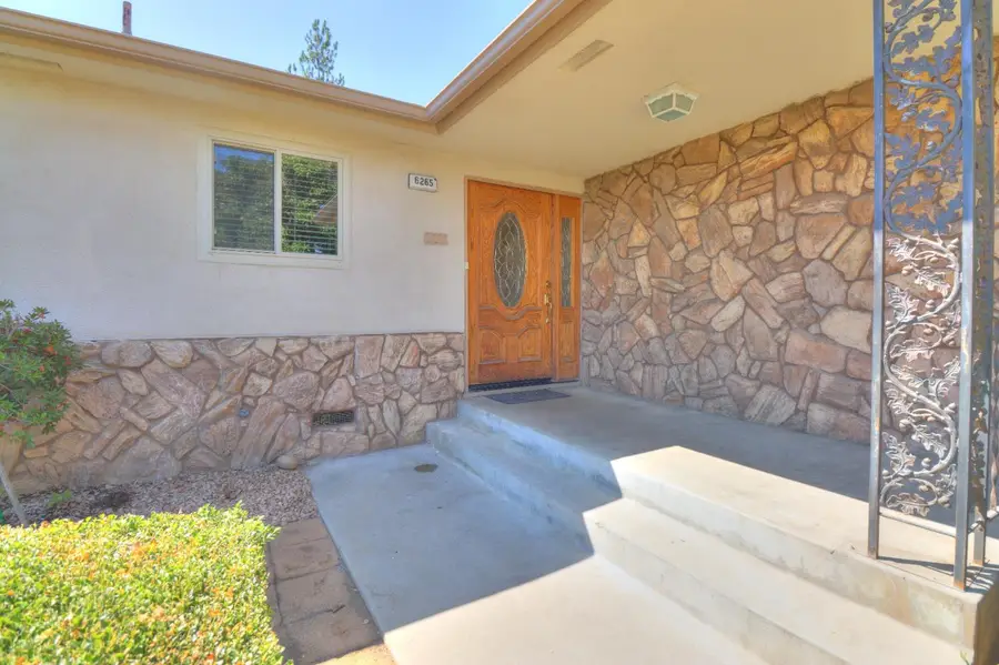 6265 N Colonial Avenue, Fresno, CA 93704 - #2