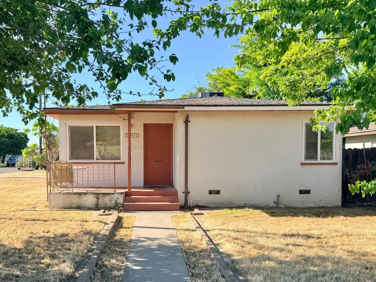 15445 W E Street, Kerman, CA 93630 - #1