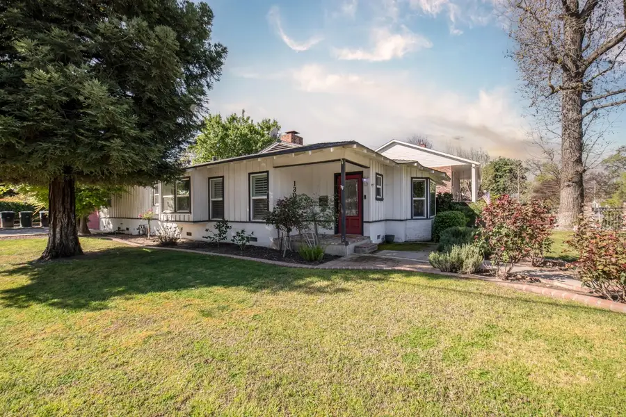 1301 W Beverly Drive, Visalia, CA 93277 - #3