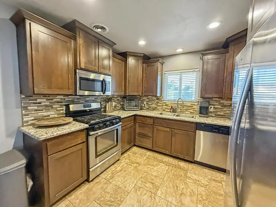 1755 4th Street, Clovis, CA 93611 - #3