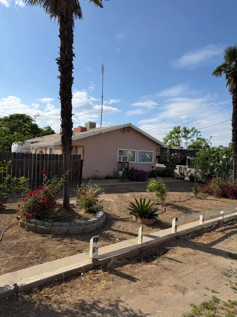 2108 W Dennett Avenue, Fresno, CA 93728 - #3