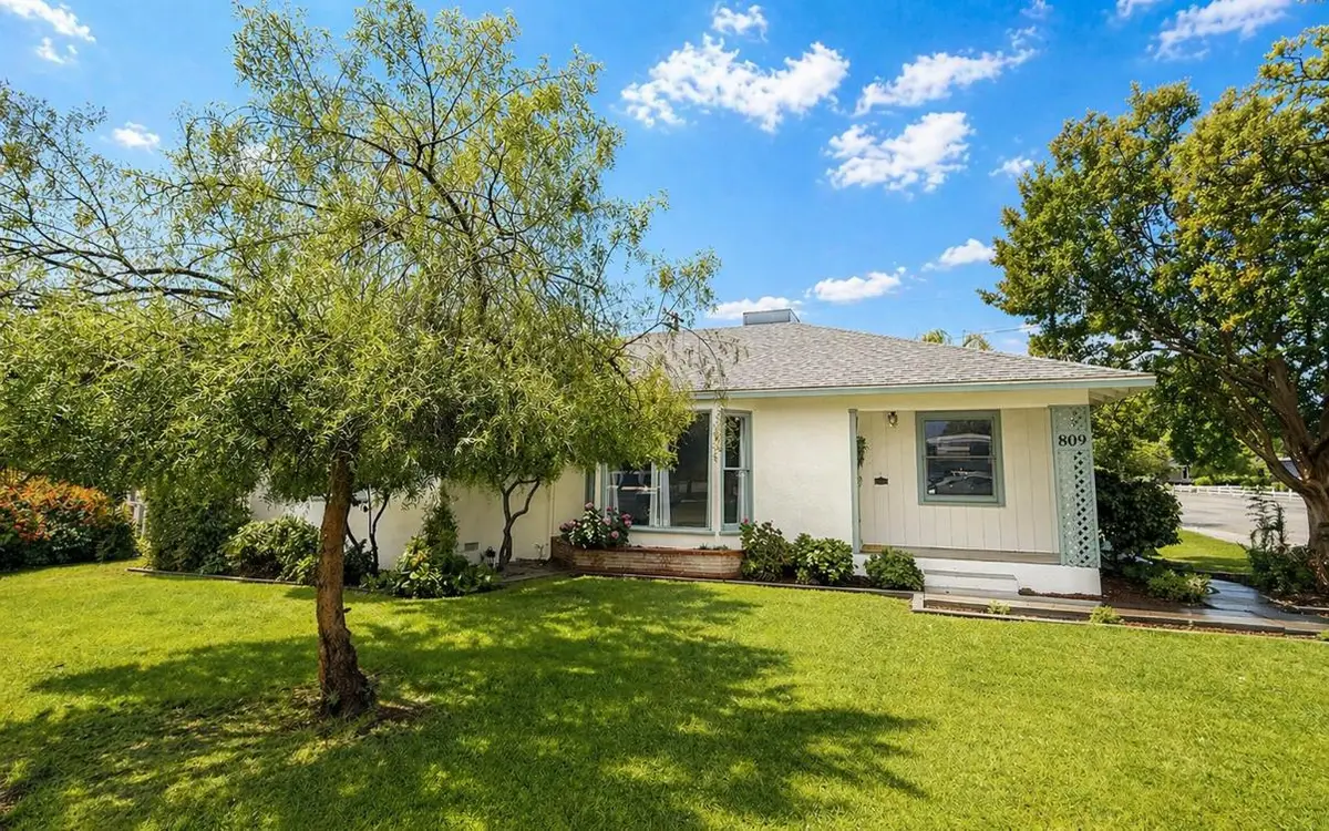 809 S Sowell, Visalia, CA 93277 - #1