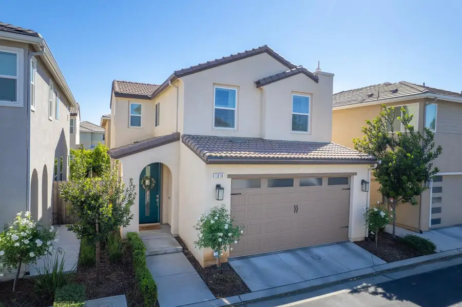 1916 Chennault Lane, Clovis, CA 93611 - #2