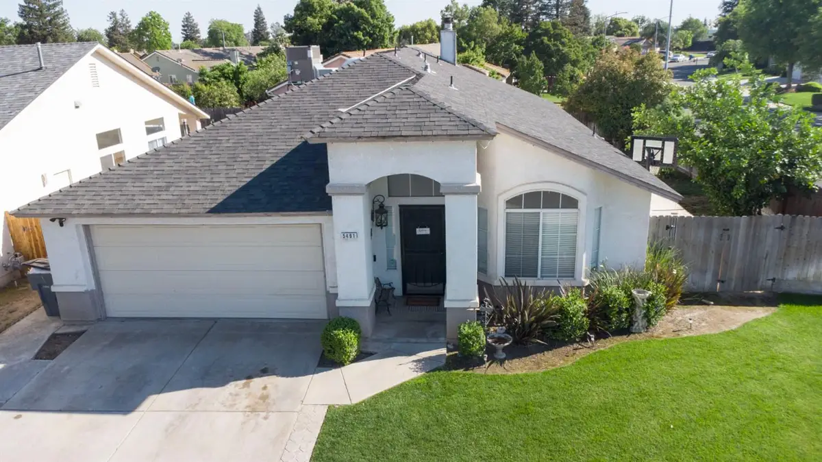 5491 W Roberts Avenue, Fresno, CA 93722 - #1