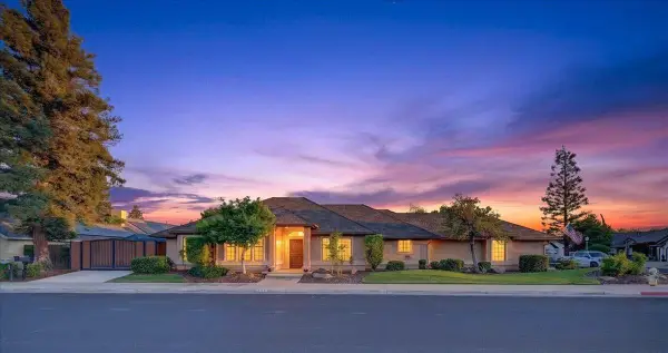 288 W Paul Avenue, Clovis, CA 93612