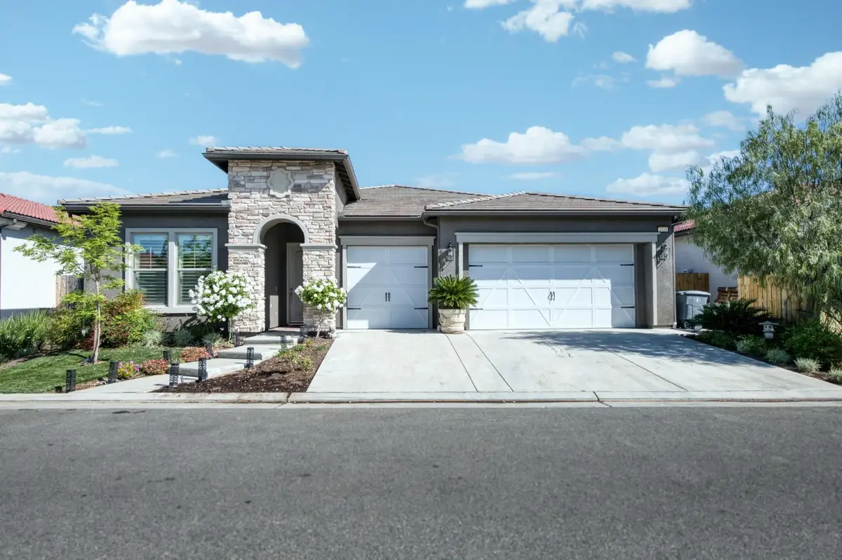 2723 Vermont Avenue, Clovis, CA 93619 - #1