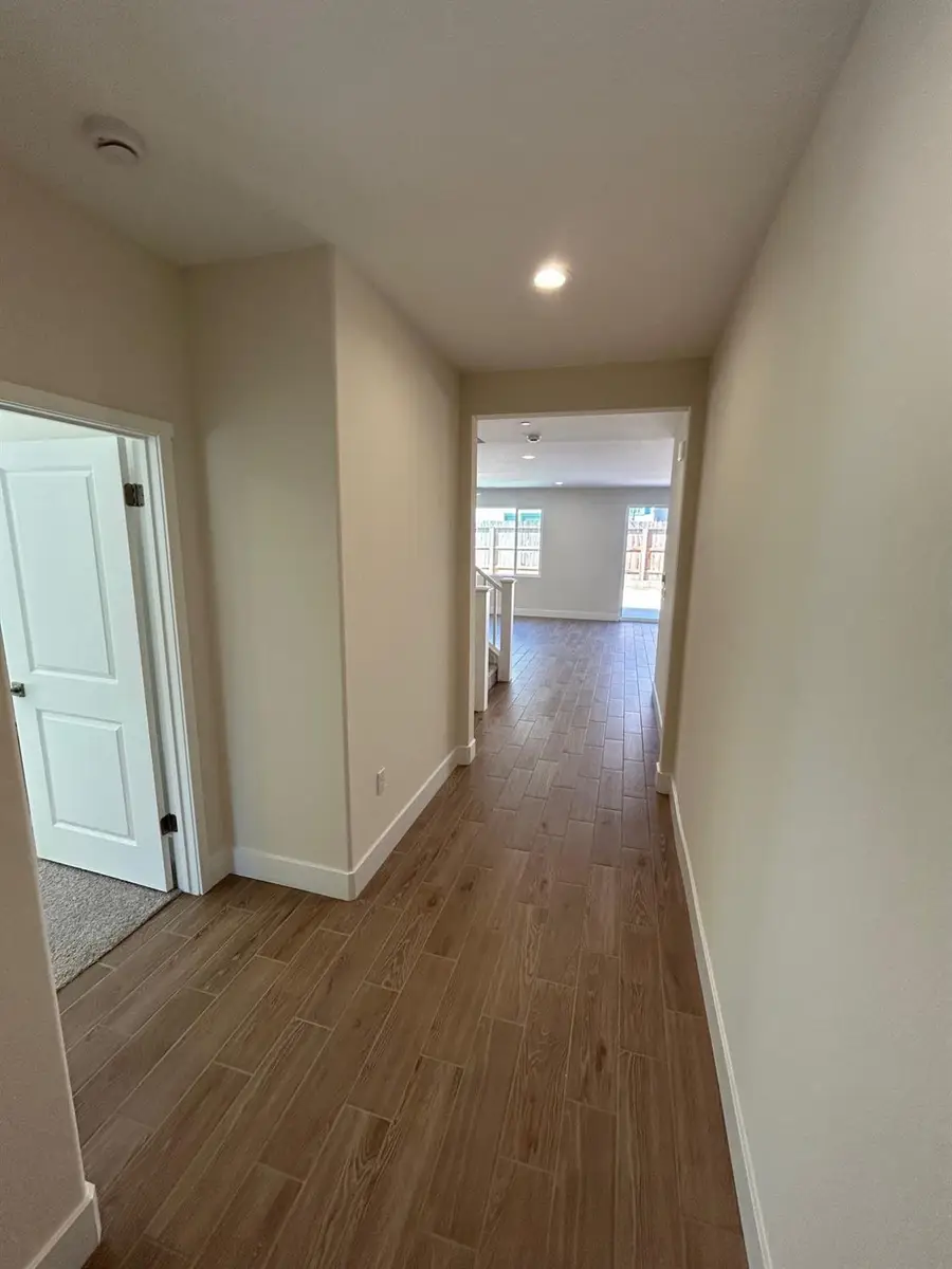 2822 E Corteza Drive, Fresno, CA 93730 - #2