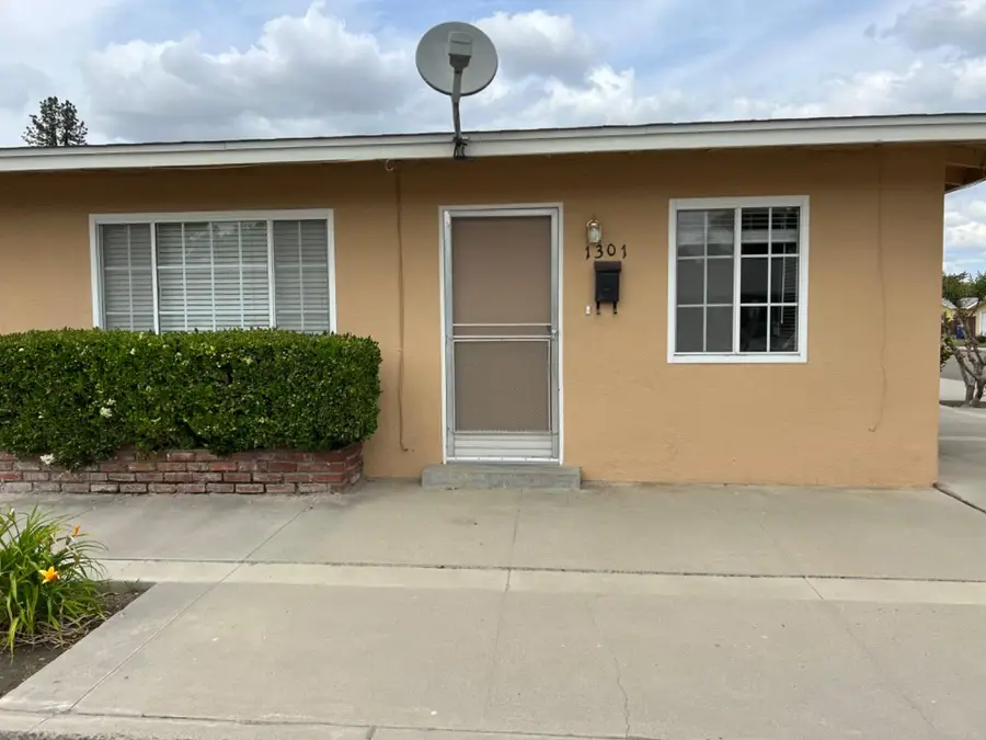1301 19th Avenue, Kingsburg, CA 93631 - #2