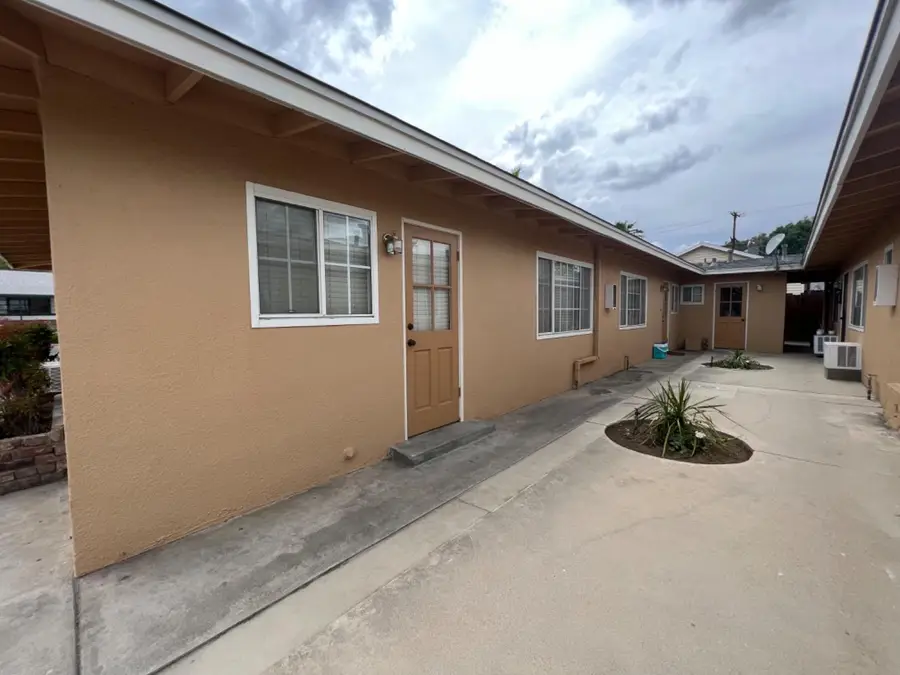 1301 19th Avenue, Kingsburg, CA 93631 - #3