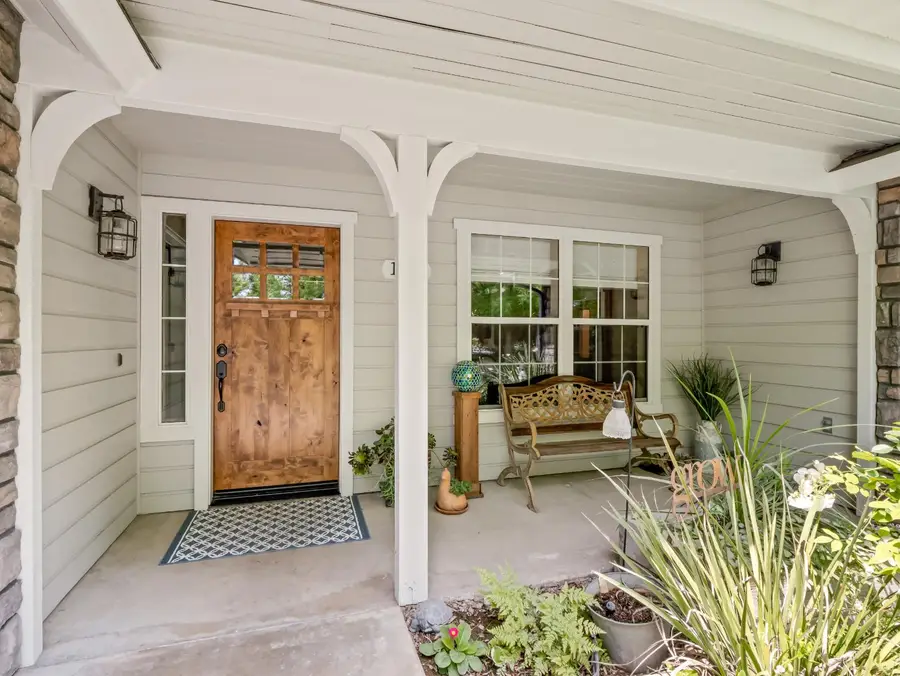 1565 S Highland Avenue, Sanger, CA 93657 - #2