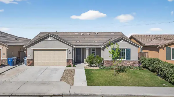 1442 Encantada Avenue, Madera, CA 93637