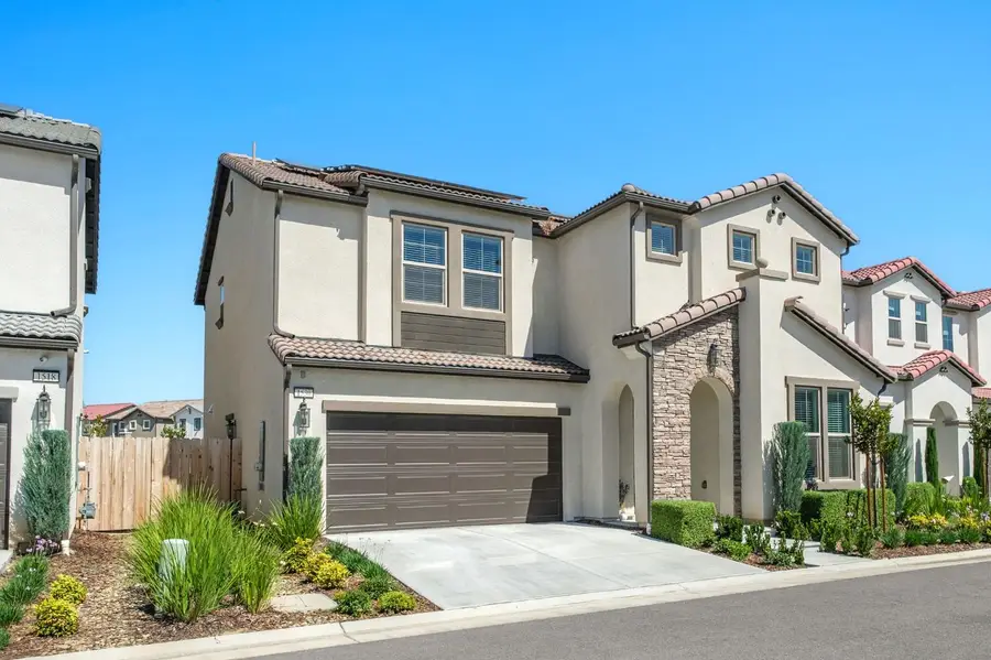 1530 E Via Lupino Drive, Fresno, CA 93730 - #2