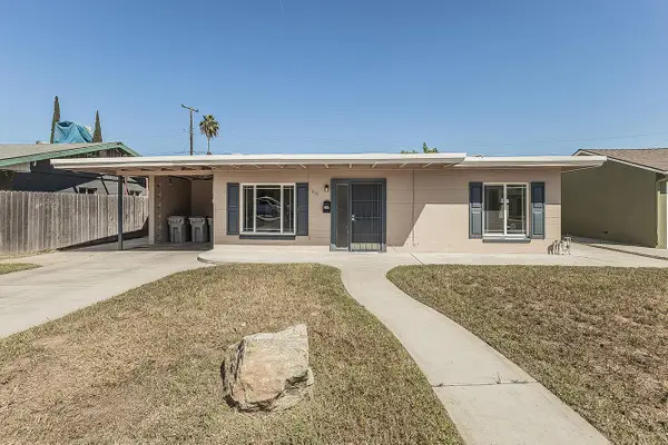208 W Hampton Way, Fresno, CA 93705