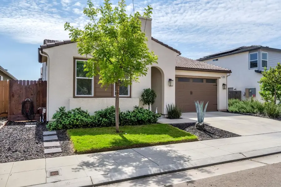 4158 Buckingham Avenue, Clovis, CA 93619 - #3